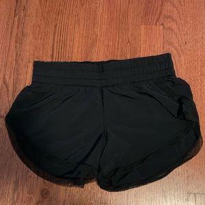 lulu lemon hotty hot shorts